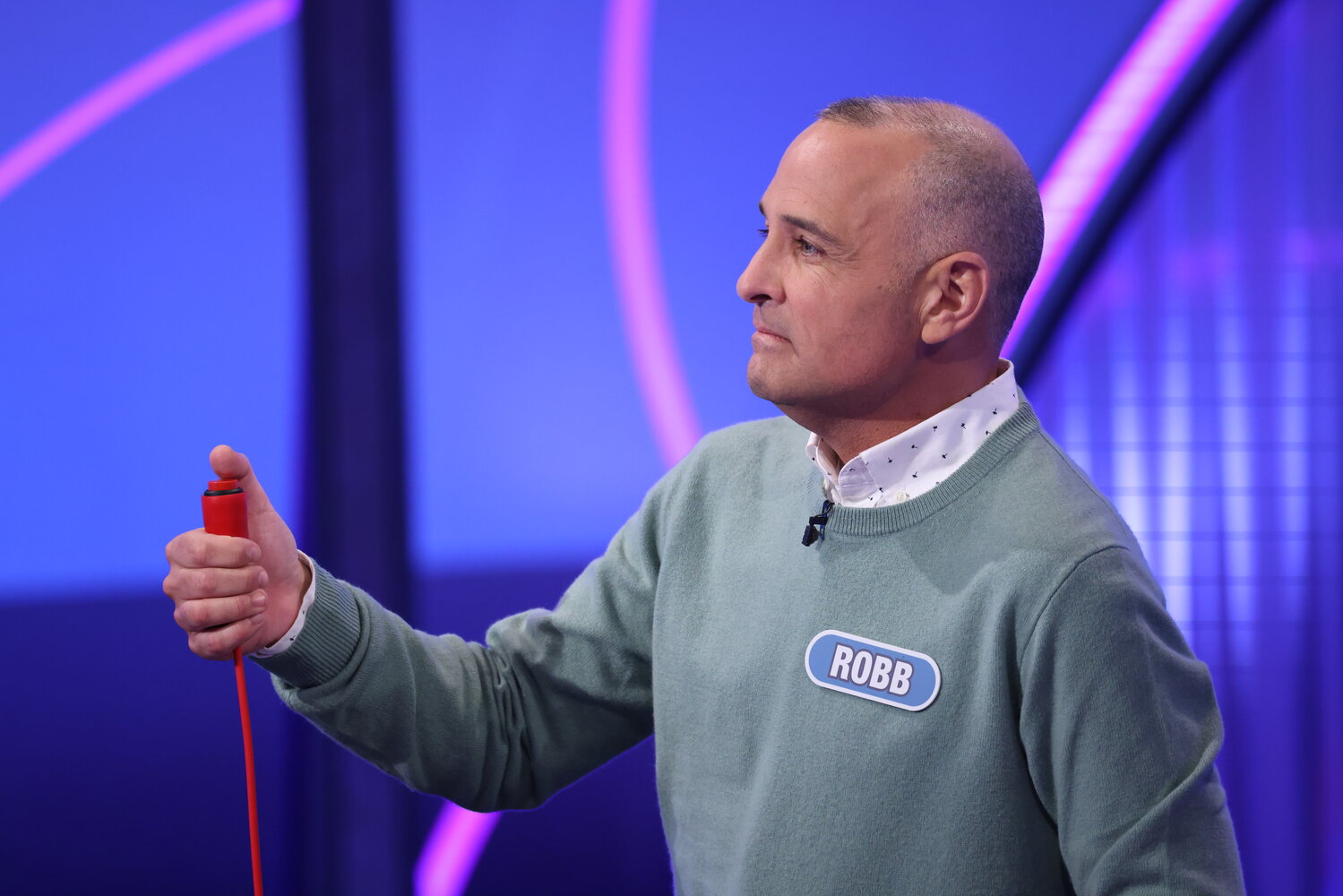 Islip First-grade teacher Robert Le Vien crossed off an item on his bucket list when appearing on "Wheel of Fortune"